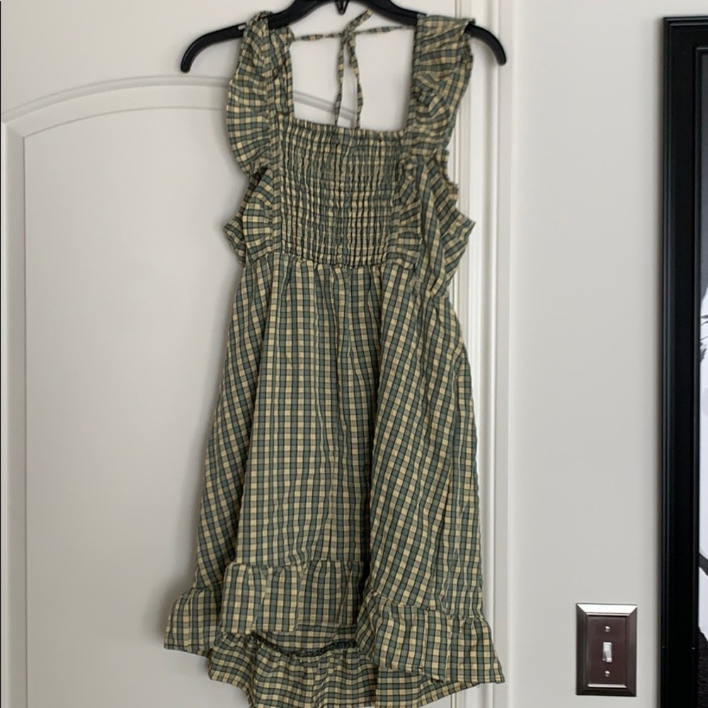 Green and yellow dress